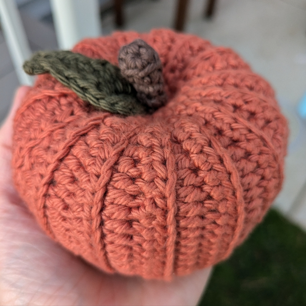 Handmade fall pumpkin - Picture 3 of 5